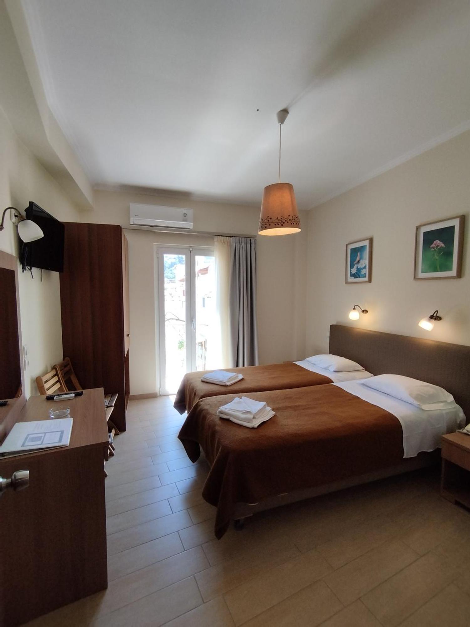 Ilios Hotel Lakka  Ngoại thất bức ảnh